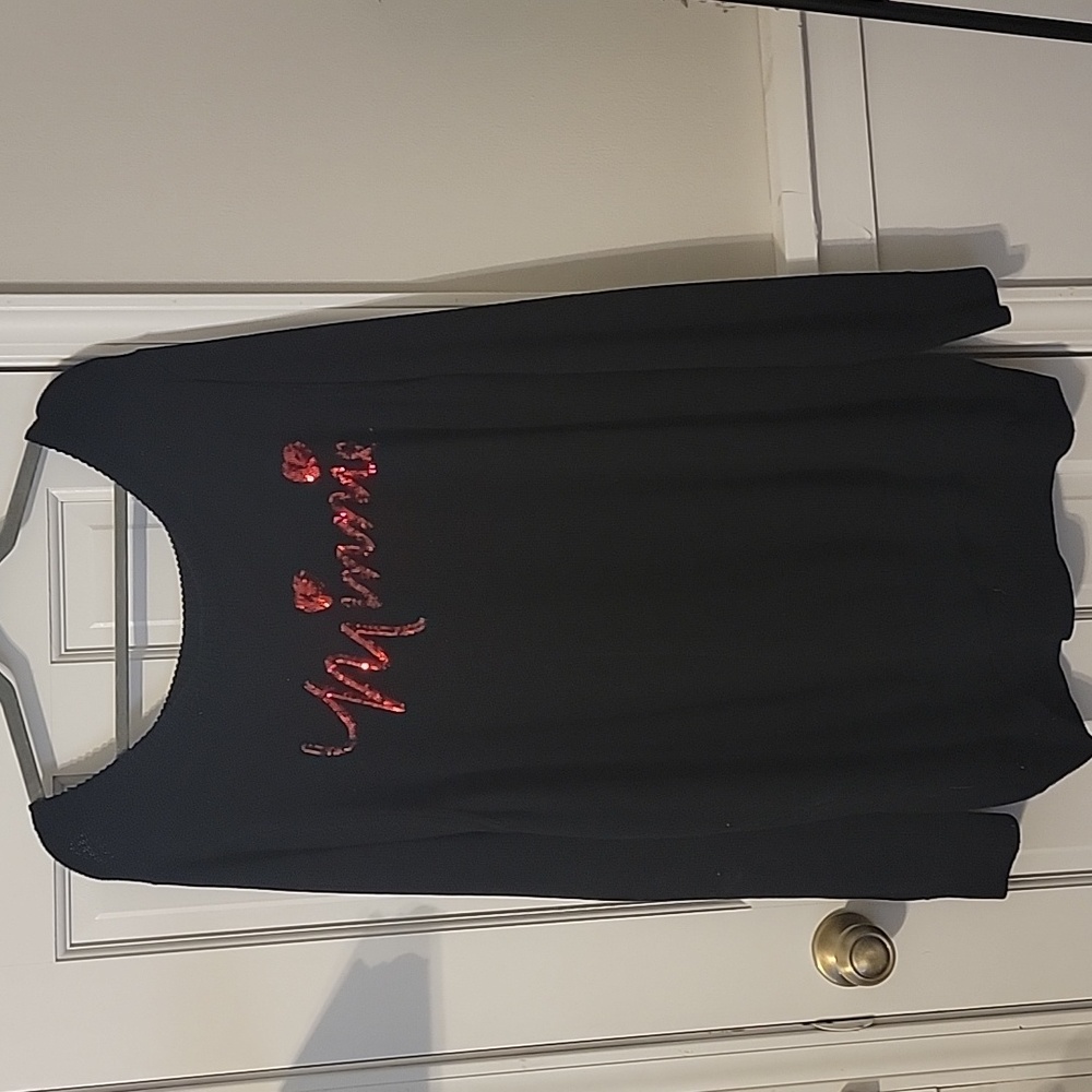 NWT TORRID DISNEY Minnie plus size 4x sweater with sequins.